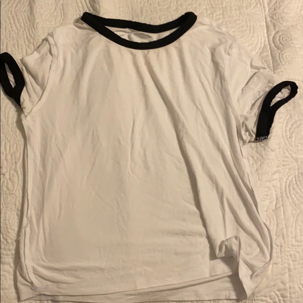 white t shirt